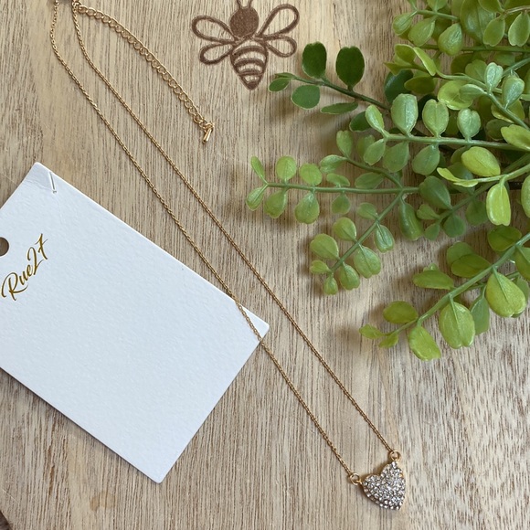 🎉HP🎉 Rue 27 Heart Pendant Necklace 💗 Gold - Picture 6 of 16